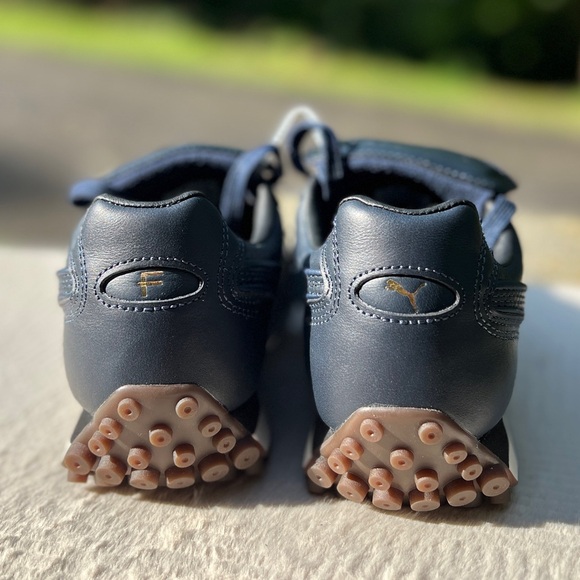 NEW Womens Size 9 Fenty Puma Avanti L x Rihanna Leather Sneaker in Navy Blue - Picture 3 of 8